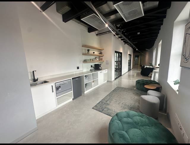 290M² OFFICE TO LET IN CENTURY CITY